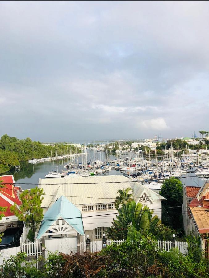 Chambre D'Hotes Mai Tai 4 Personnes Bas Du Fort เลอโกซิเยร์ ภายนอก รูปภาพ
